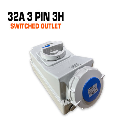 Qixing 32 amp 3 pin blue switched outlet.